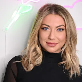 Stassi Schroeder Partners With Allergan For The ELLE NYFW Lounge