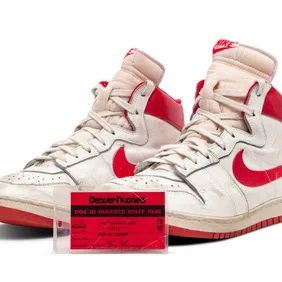 Michael-Jordan-1984-Nike-Air-Ship-White-Red-Auction-2