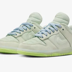 Nike-Dunk-Low-GS-Padded-Tongue-FB7700-001-4