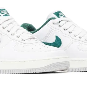 GOAT-Division-Street-Nike-Air-Force-1-Low-Oregon