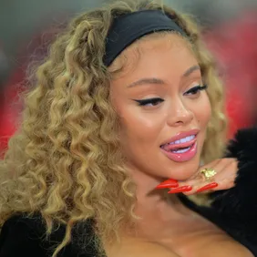 Rubi Rose & Latto Grind On Each Other At The Club, Much To The Internet