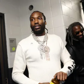 Diddy & Meek Mill Wear Matching Outfits In Resurfaced Photo Amid Rumors