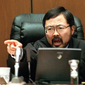 Judge Lance Ito points to and yells at defense att