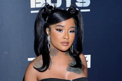 Stunna Girl Show Ends In Brawl After Fan Touches Her Inappropriately