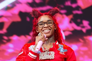 Sexyy Red’s Mother Goes Viral For Being A “Baddie”