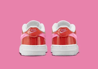 Nike-Air-Force-1-Low-TD-Valentines-Day-FD1033-600-6