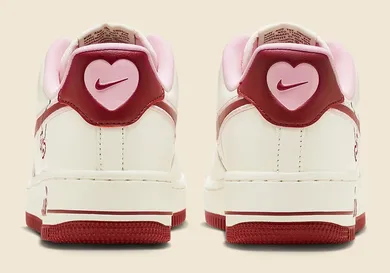 nike-air-force-1-low-valentines-day-2023-heart-cherries-3