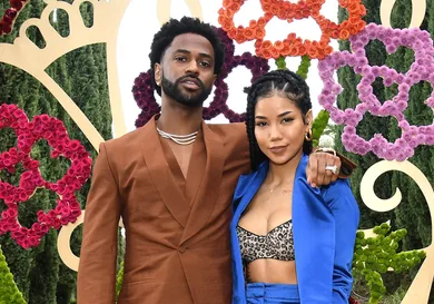 Big Sean & Jhené Aiko Take Newborn Son On Zoo Trip