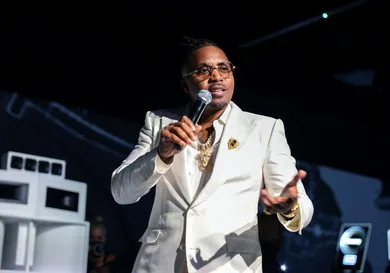 Nas &amp; Hennessy Hip-Hop's 50th Anniversary Limited Edition Bottle Celebration