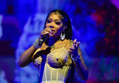 Summer Walker Responds To Pregnancy Rumors, Says She Has "No Time For That"