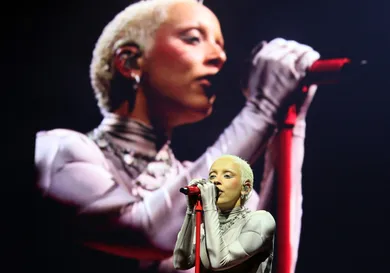 Doja Cat Shows Off Her Flexibility And Brags About How Nice She Is In