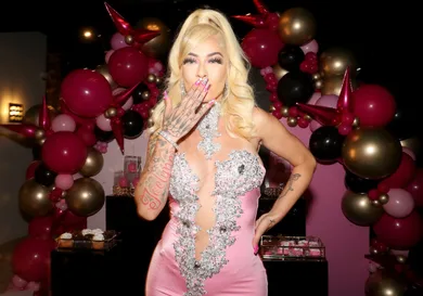 Pink Dinner Hosted By Mariahlynn