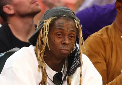 Lil Wayne faces allegations of sending inappropriate text to reporter