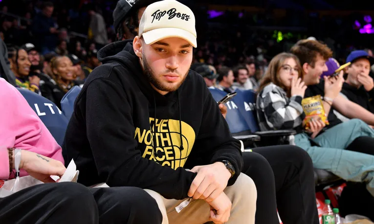 Adin Ross Ripped Apart After Staring At Naked Picture Of His Sister