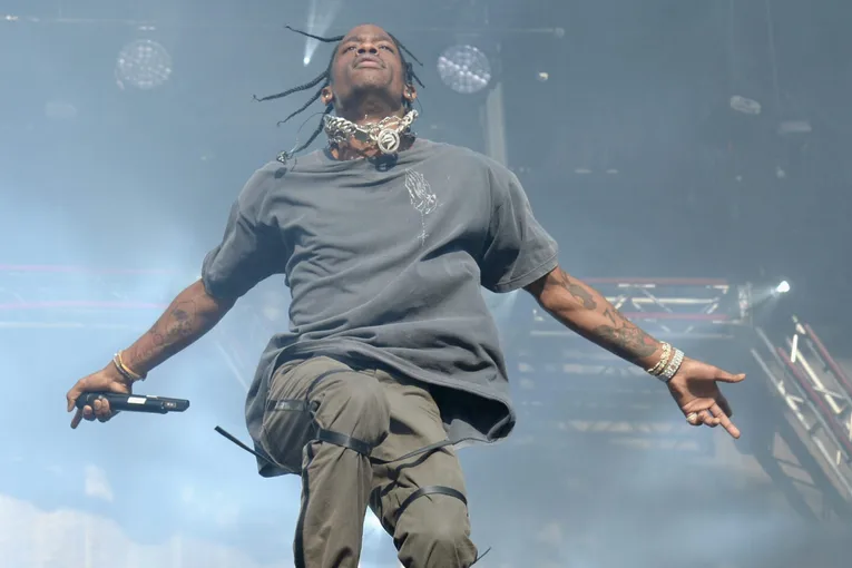 IShowSpeed Demolishes Travis Scott In A Foot Race: Watch
