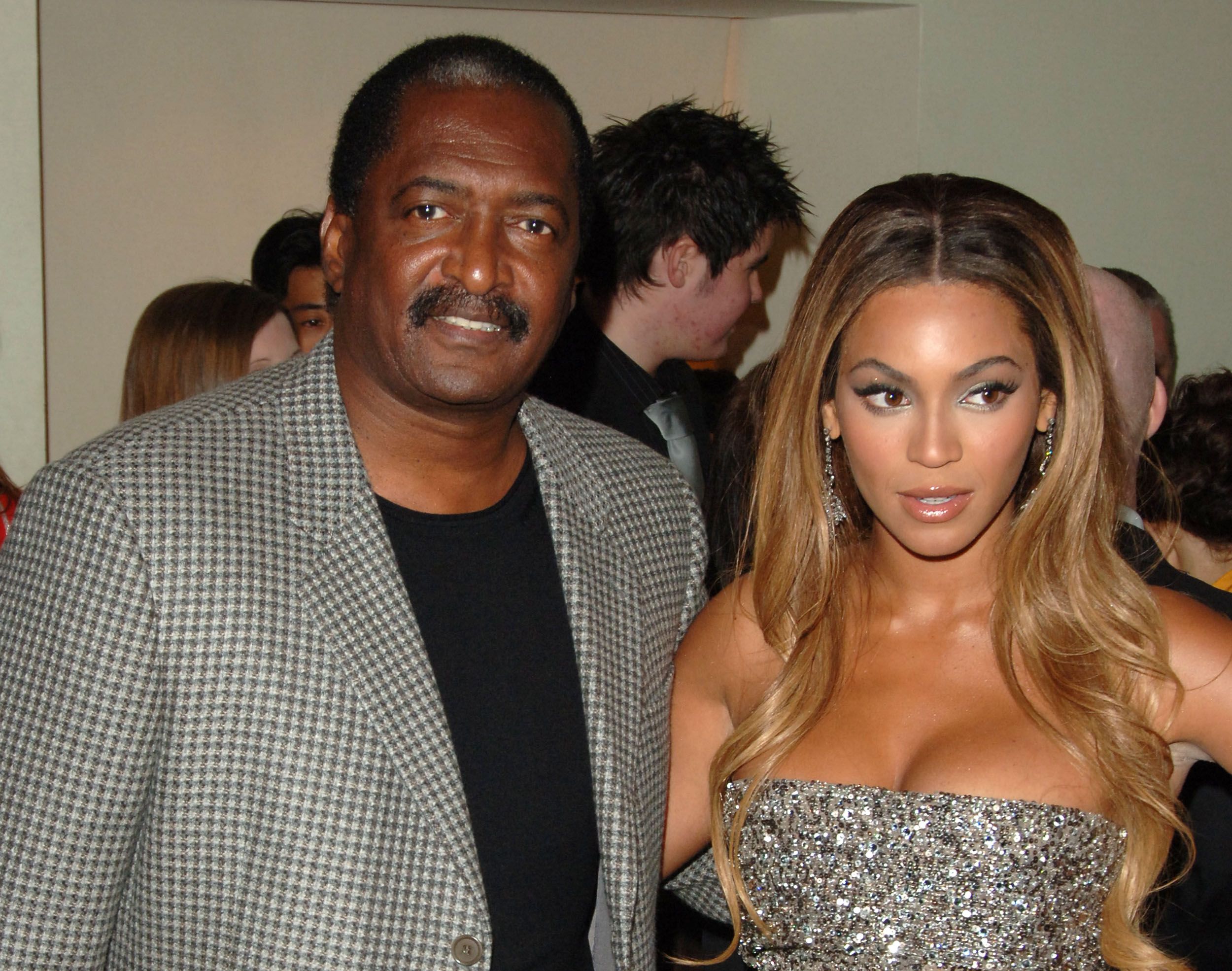 Beyonce's Half-Brother Lived In A Trailer Just Miles From Her $200 Million  Estate, image size:2500x1970