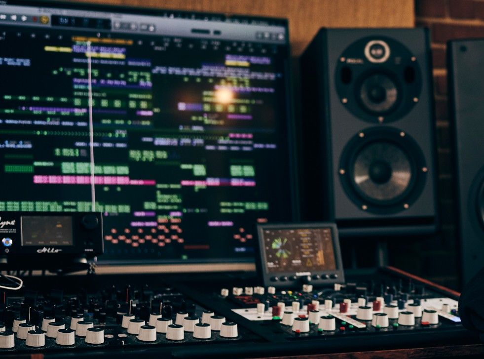 7 Best DAWs for HipHop (Ranked)