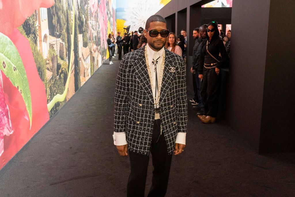 Usher Taps Nas To Perform With Him During Las Vegas Show: Watch