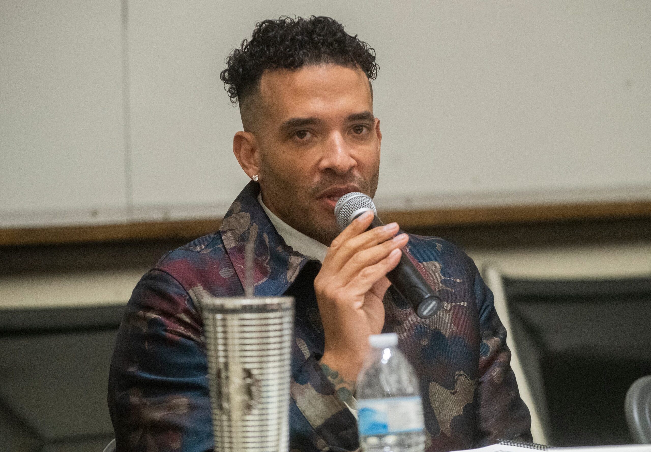 Jason Lee Of Hollywood Unlocked Wins Councilman Race In California