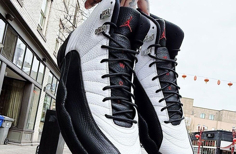 air jordan 12 black on black