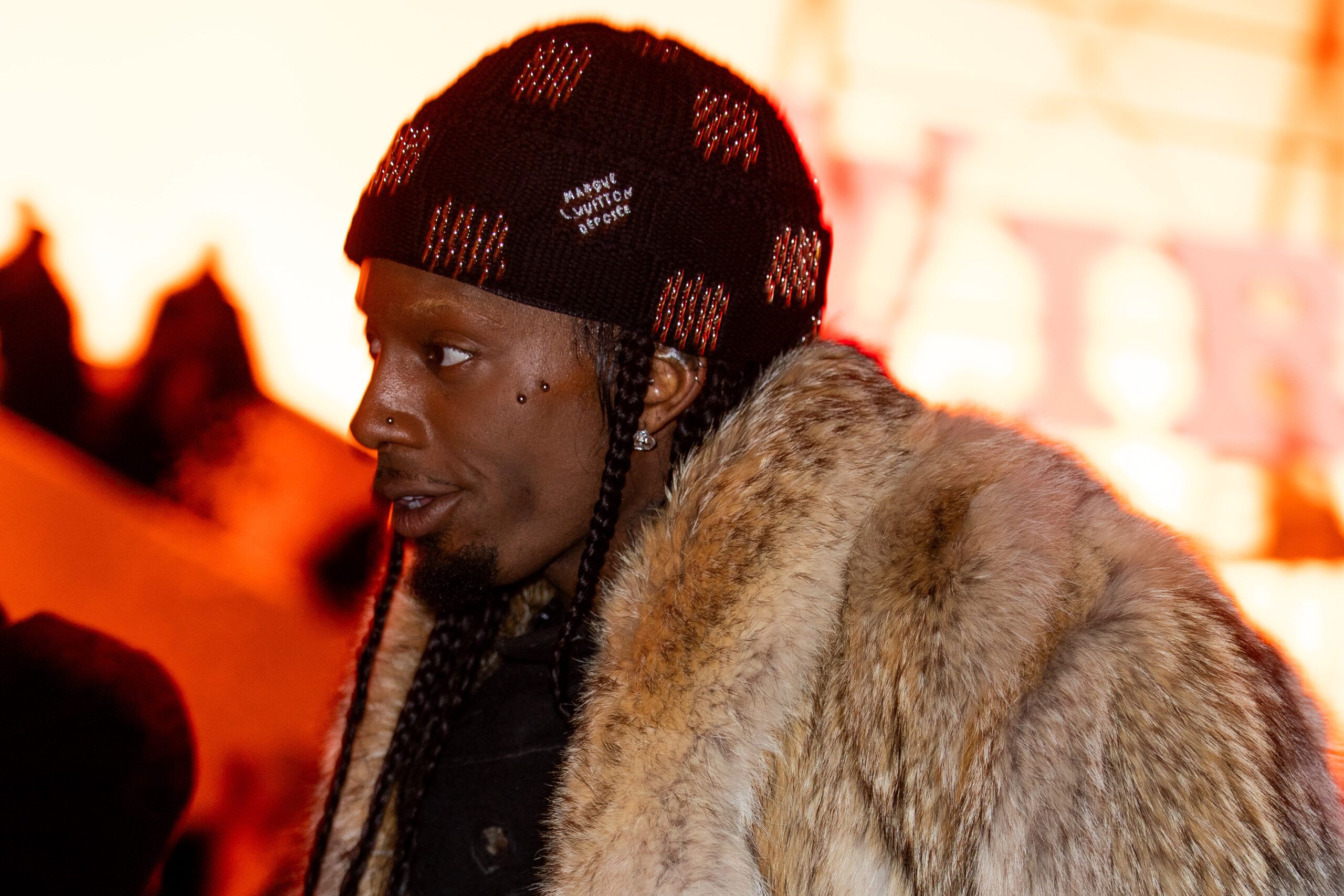 Playboi Carti着用 TRUE ビーニー 黒×スワロ　完売品 True Religion TRUE RELIGION Swarovski Beanie Playboi Carti LIKE