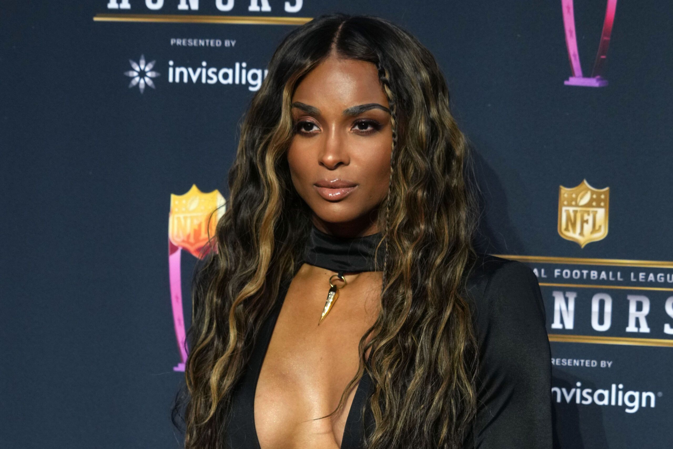Singer Ciara expecting fourth child, her third with Russell Wilson | FOX40  News, image size:2560x1706