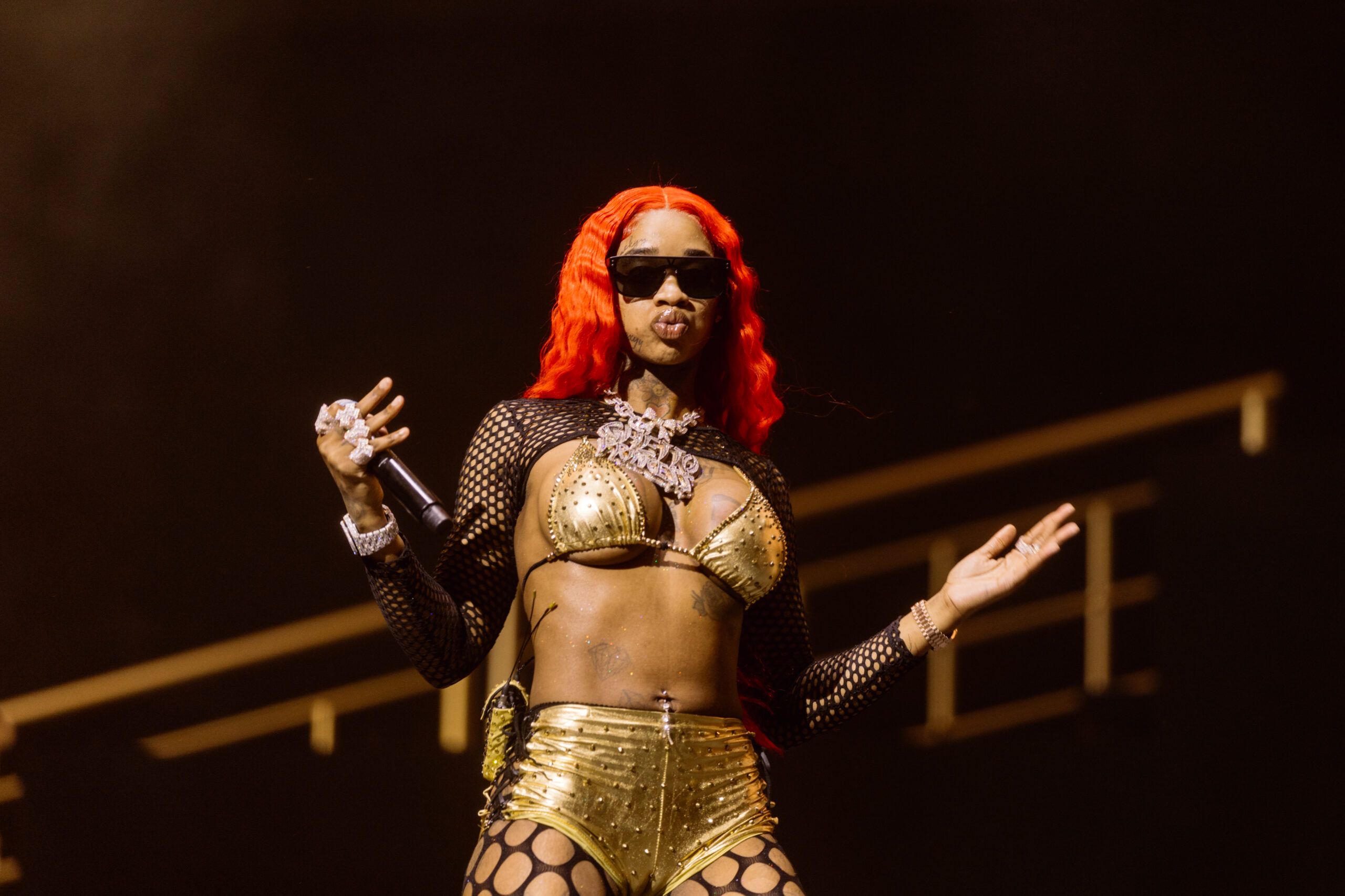 Sexyy Red Twerks For NBA YoungBoy During Livestream From Dubai