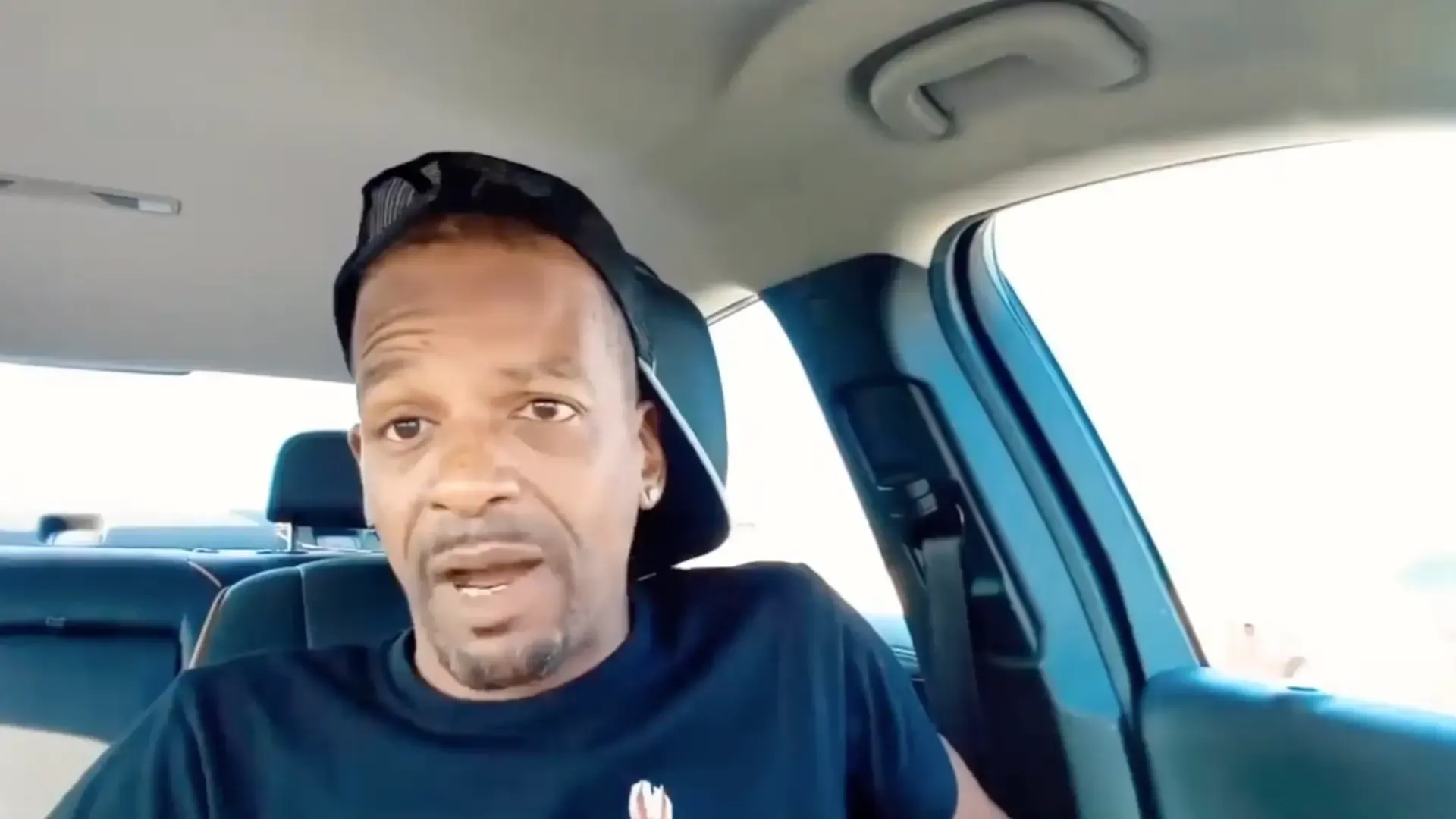 Charleston White Gets Pressed By The Mother Of Flyysoulja's Child For  Mocking Their Baby