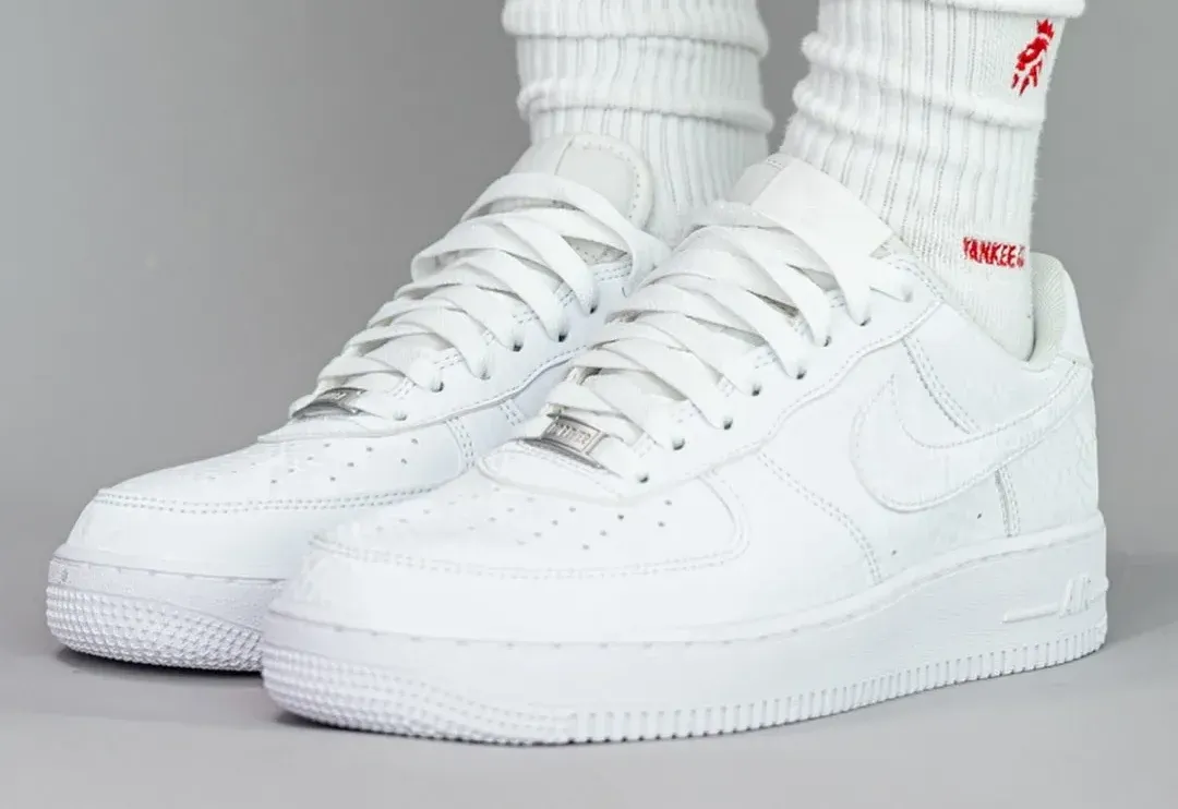 Kobe Bryant × Nike Air Force 1 Low White Kobe Bryant's Air Force 1 Low 