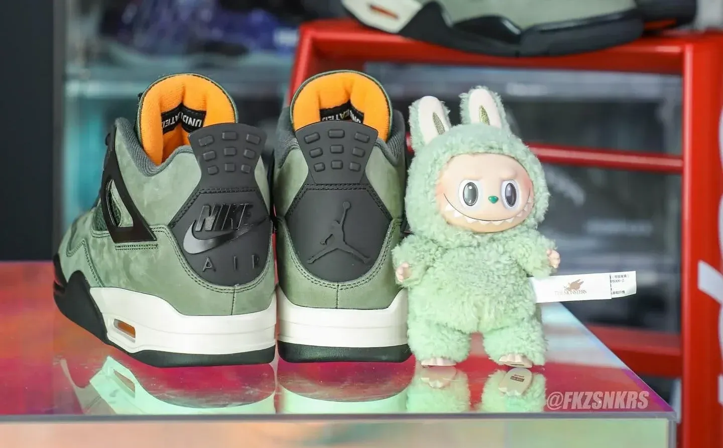 シューズ(男性用) Air Jordan 4 UNDEFEATED 28195568_62141857_600.jpg