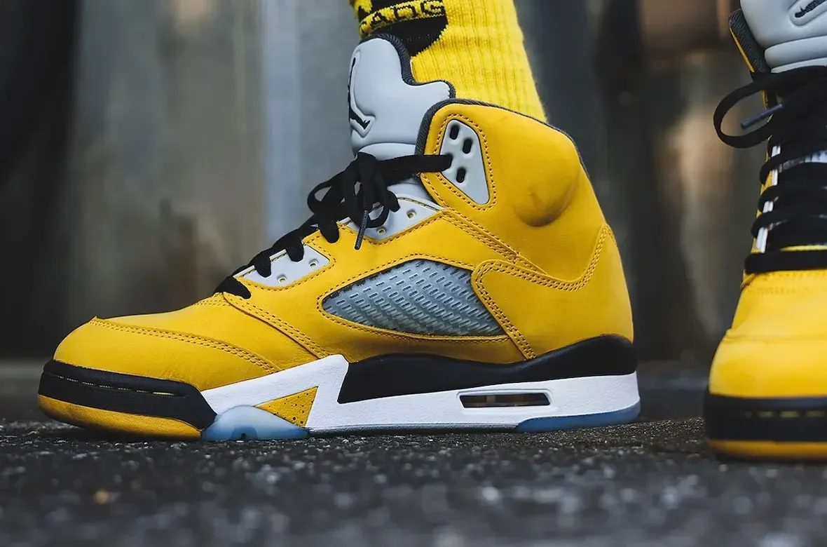 Air Jordan 5 “Tokyo” Returns Later This Month