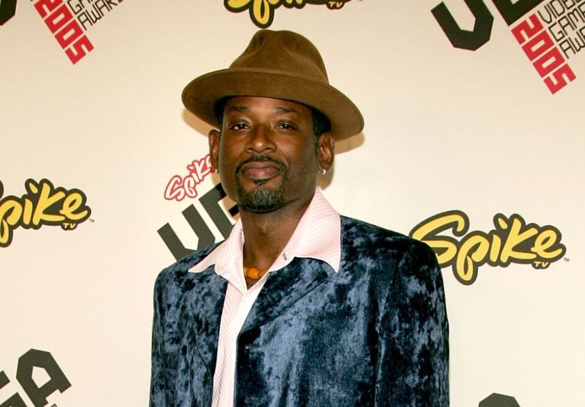 Living Single" Star T.C. Carson Talks Firing & Execs Giving "'Friends'  Everything"