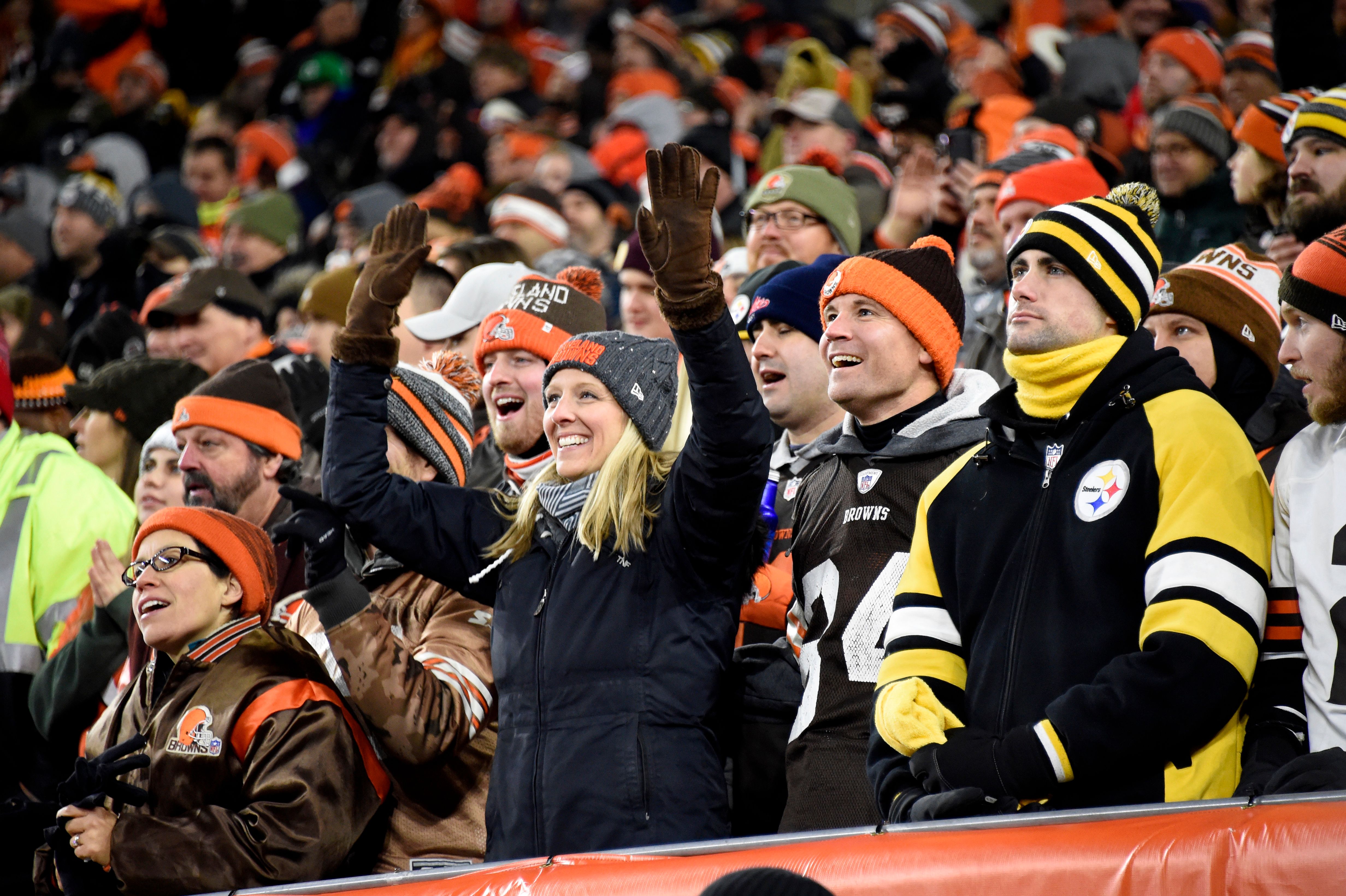 browns fans swing football helmet at mason rudolph pinata Browns Fans Smash Mason Rudolph Piñata With Steelers Helmet