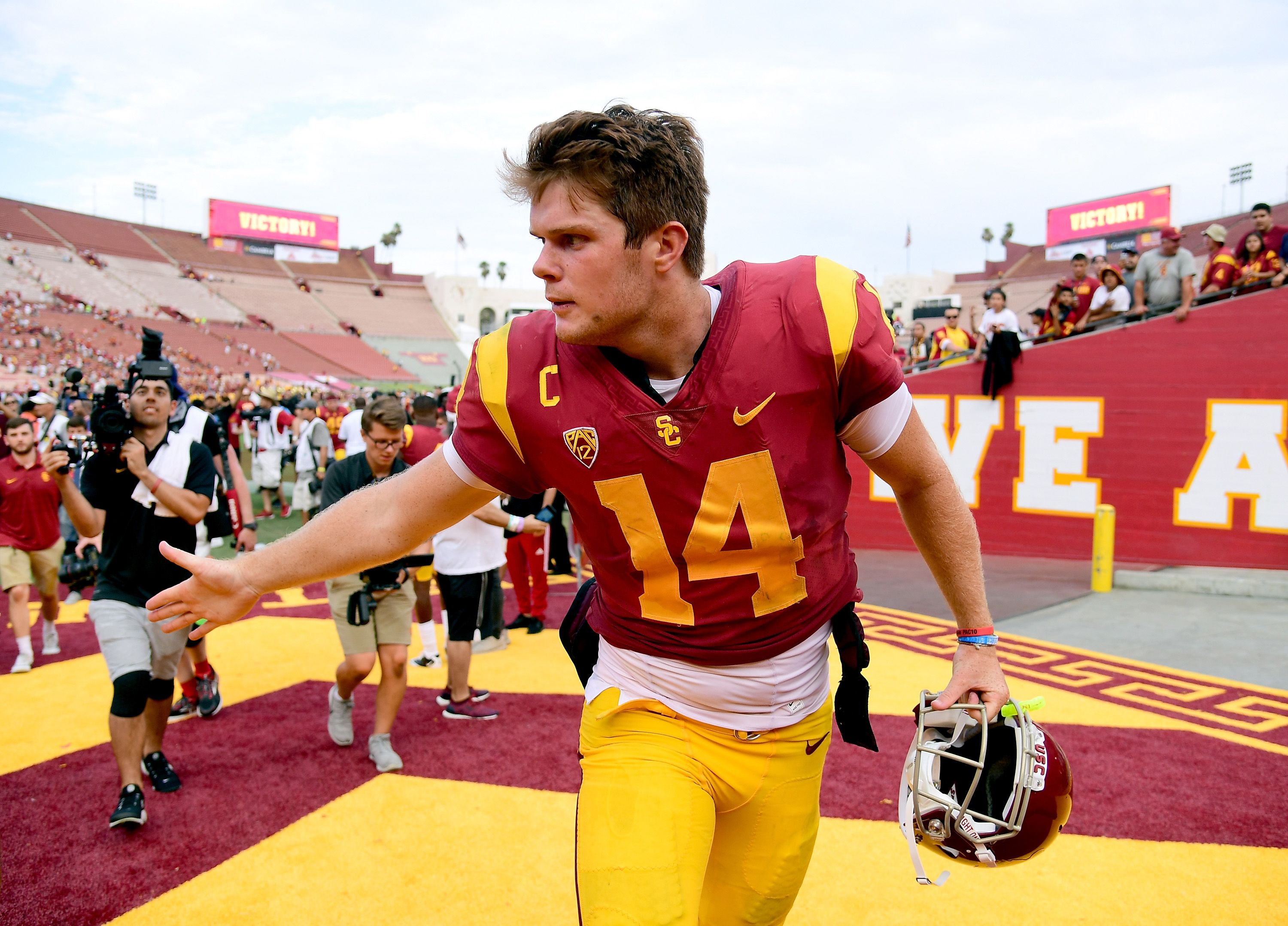 Top 5 College Football Quarterbacks To Watch For