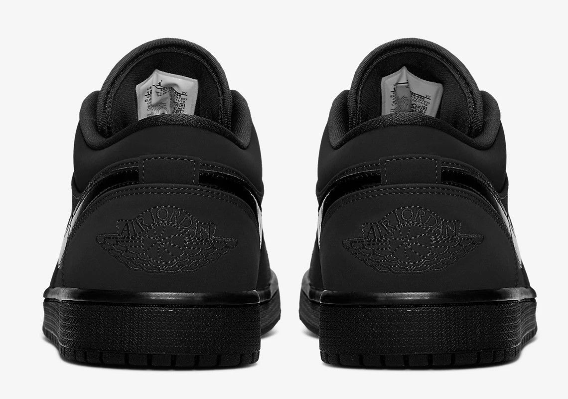 jordan 1 low triple black