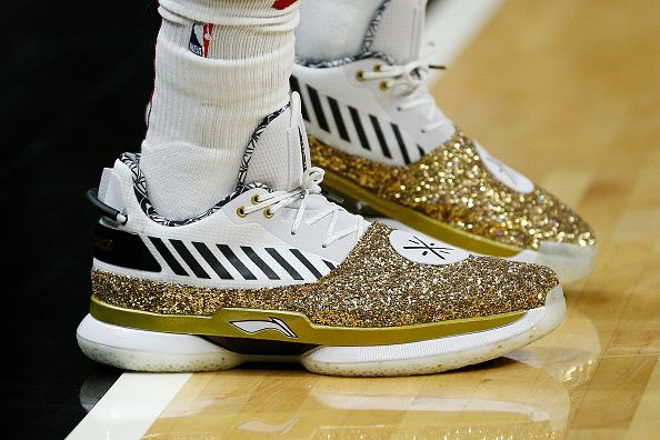 dwyane wade gold shoes